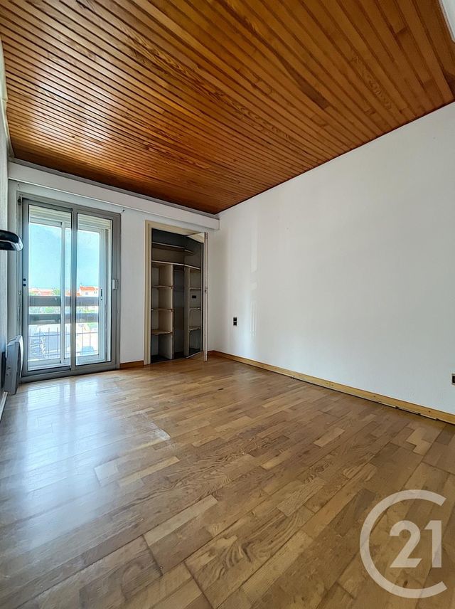 Appartement Duplex à louer - 6 pièces - 117,60 m2 - Perpignan - 66 - LANGUEDOC-ROUSSILLON
