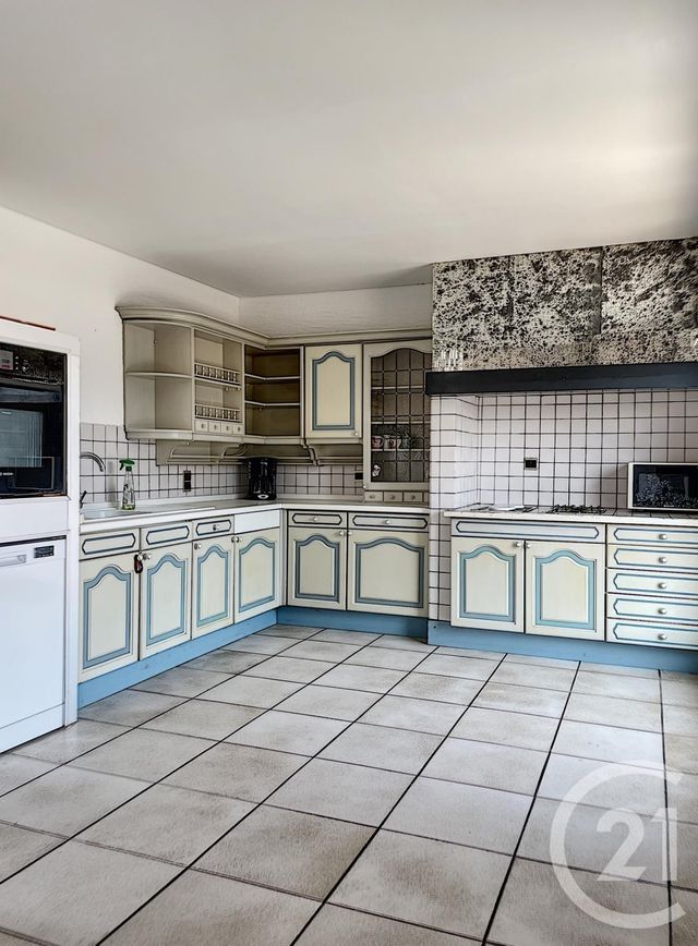 Appartement Duplex à louer - 6 pièces - 117,60 m2 - Perpignan - 66 - LANGUEDOC-ROUSSILLON