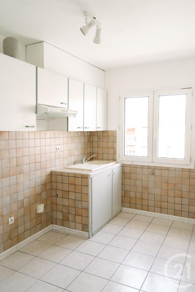Appartement F3 &agrave; louer - 3 pi&egrave;ces - 62,90 m2 - Perpignan - 66 - LANGUEDOC-ROUSSILLON