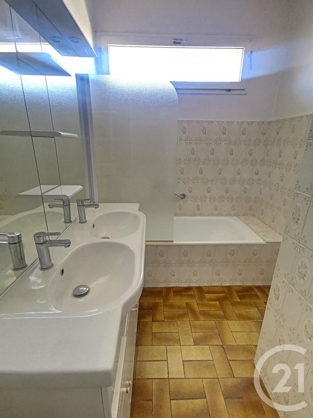 Appartement F3 &agrave; louer - 3 pi&egrave;ces - 66,77 m2 - Perpignan - 66 - LANGUEDOC-ROUSSILLON