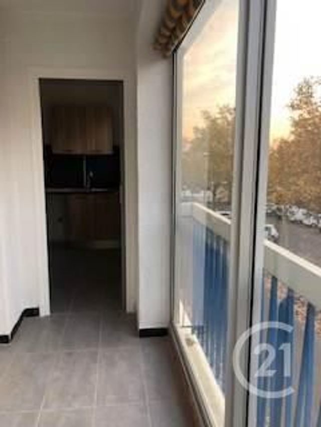 Appartement F4 &agrave; louer - 4 pi&egrave;ces - 80,01 m2 - Perpignan - 66 - LANGUEDOC-ROUSSILLON