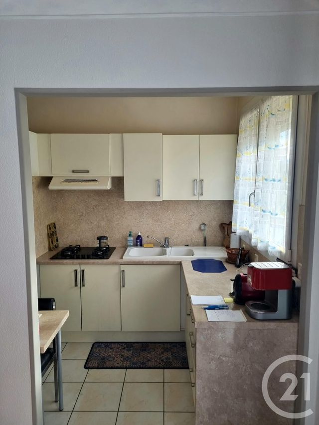 Appartement F4 à vendre - 4 pièces - 71,24 m2 - St Genis Des Fontaines - 66 - LANGUEDOC-ROUSSILLON
