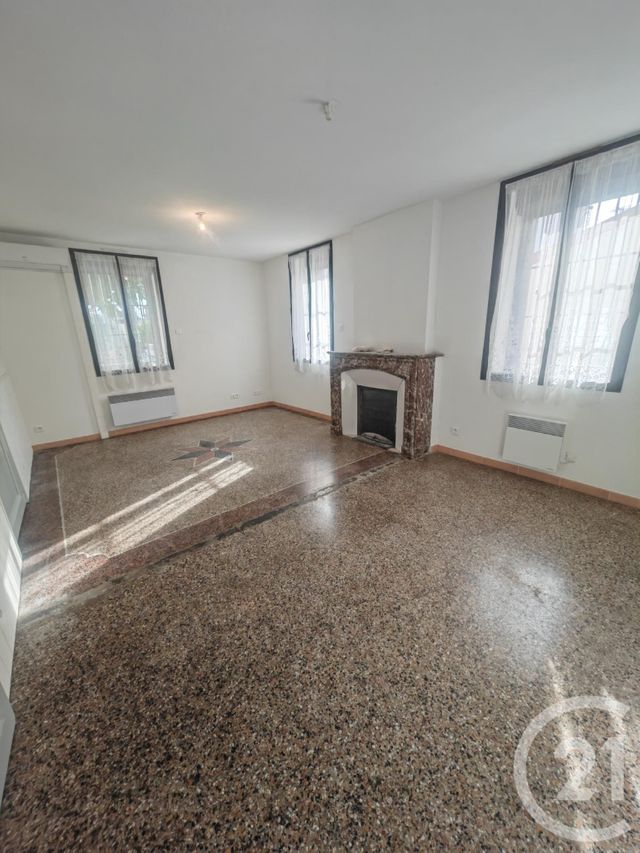 Appartement F2 à louer - 2 pièces - 69,44 m2 - Elne - 66 - LANGUEDOC-ROUSSILLON