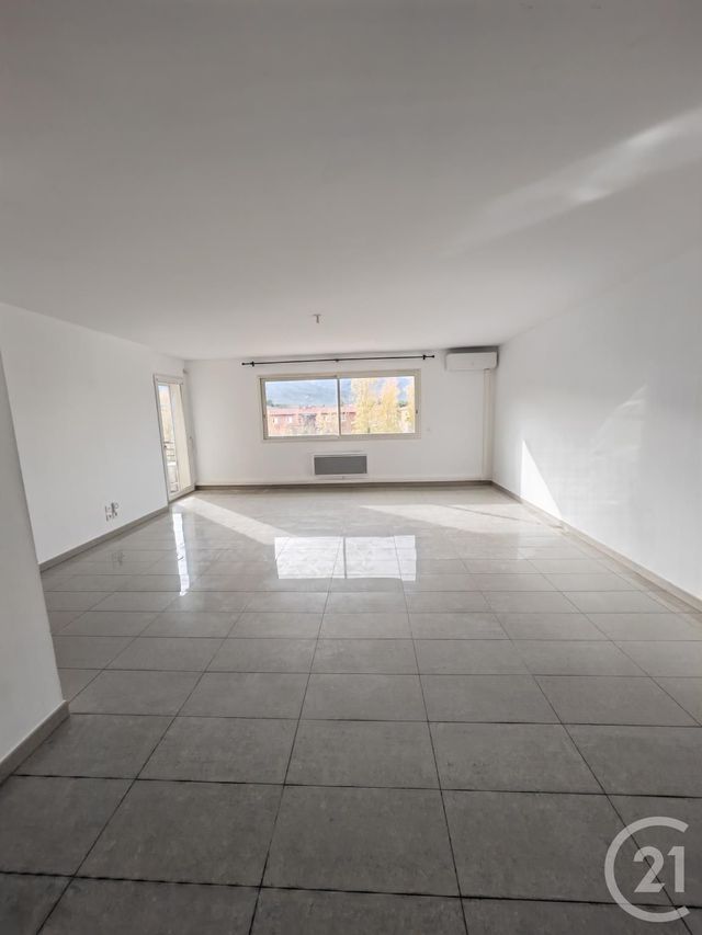 Appartement F4 à louer - 4 pièces - 92,48 m2 - Argeles Sur Mer - 66 - LANGUEDOC-ROUSSILLON