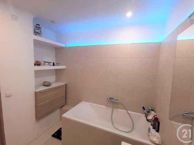 Appartement T4 à louer - 4 pièces - 84,67 m2 - Port Vendres - 66 - LANGUEDOC-ROUSSILLON