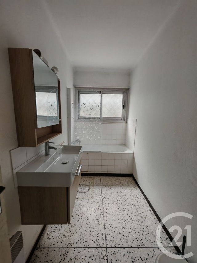 Appartement F2 à louer - 2 pièces - 43 m2 - Perpignan - 66 - LANGUEDOC-ROUSSILLON