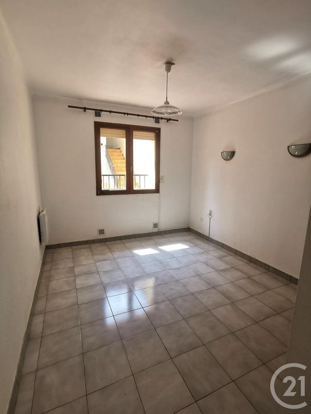 Appartement F3 &agrave; louer - 3 pi&egrave;ces - 74,73 m2 - Elne - 66 - LANGUEDOC-ROUSSILLON