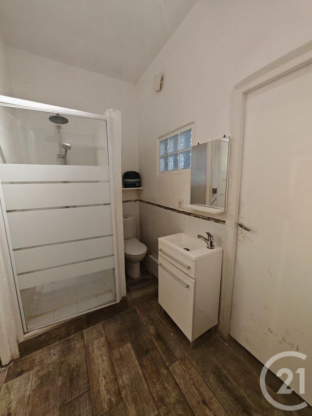 Maison &agrave; louer - 5 pi&egrave;ces - 177 m2 - St Esteve - 66 - LANGUEDOC-ROUSSILLON