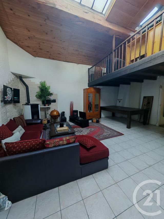 Maison &agrave; louer - 5 pi&egrave;ces - 177 m2 - St Esteve - 66 - LANGUEDOC-ROUSSILLON