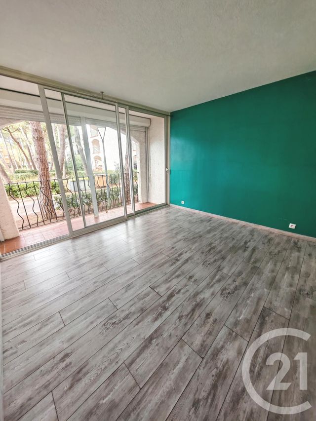 Appartement Studio &agrave; louer - 2 pi&egrave;ces - 25 m2 - Argeles Sur Mer - 66 - LANGUEDOC-ROUSSILLON