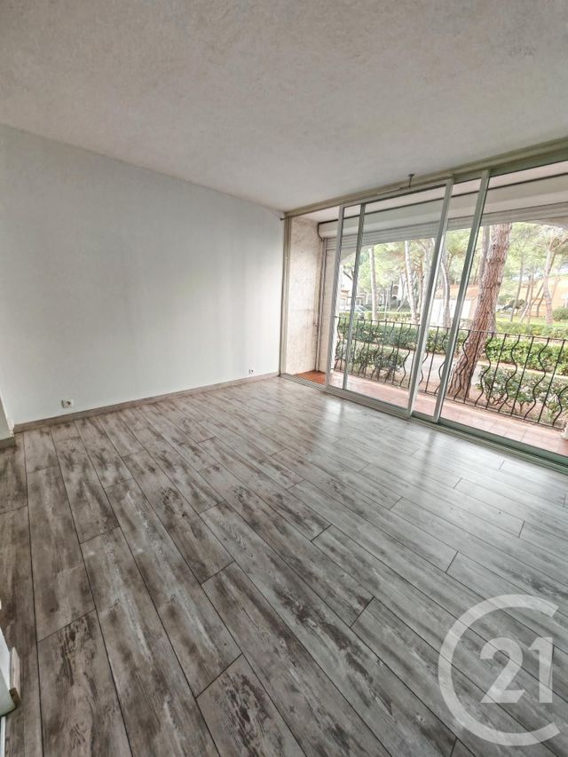 Appartement Studio &agrave; louer - 2 pi&egrave;ces - 25 m2 - Argeles Sur Mer - 66 - LANGUEDOC-ROUSSILLON