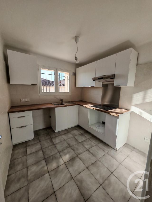 Appartement F3 &agrave; louer - 3 pi&egrave;ces - 74,73 m2 - Elne - 66 - LANGUEDOC-ROUSSILLON