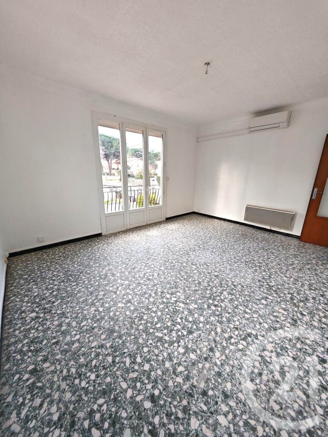 Appartement &agrave; louer - 4 pi&egrave;ces - 84,96 m2 - Laroque Des Alberes - 66 - LANGUEDOC-ROUSSILLON