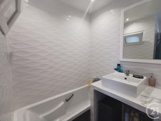 Appartement F2 &agrave; louer - 2 pi&egrave;ces - 39,07 m2 - Elne - 66 - LANGUEDOC-ROUSSILLON