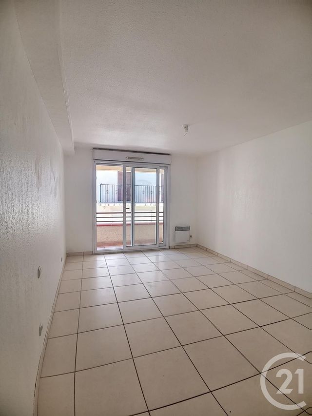 Appartement F3 &agrave; louer - 3 pi&egrave;ces - 84,25 m2 - Port Vendres - 66 - LANGUEDOC-ROUSSILLON