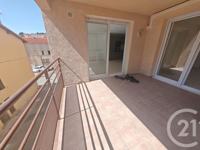Appartement F3 &agrave; louer - 3 pi&egrave;ces - 57,96 m2 - Port Vendres - 66 - LANGUEDOC-ROUSSILLON