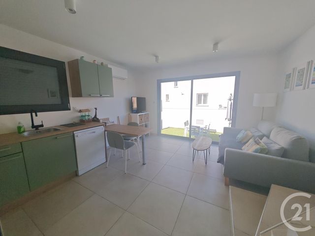 Appartement &agrave; louer - 2 pi&egrave;ces - 40,86 m2 - Ste Marie La Mer - 66 - LANGUEDOC-ROUSSILLON