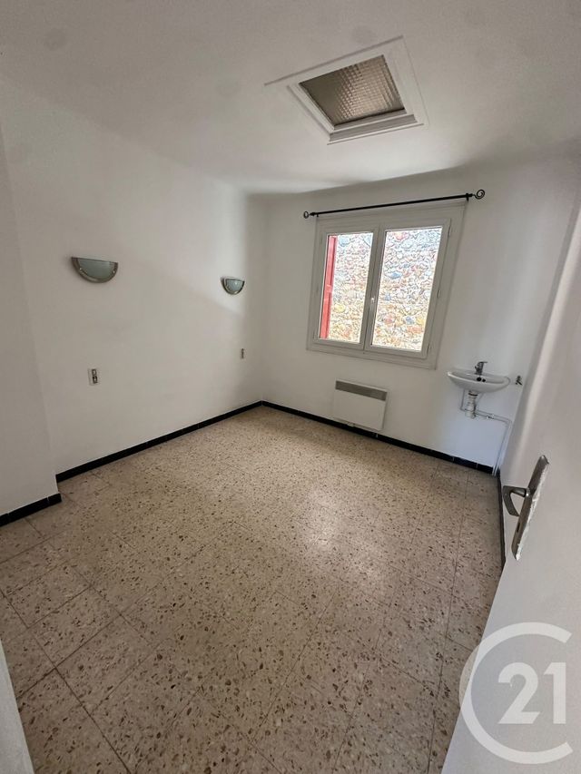 Maison &agrave; louer - 3 pi&egrave;ces - 52,05 m2 - Rivesaltes - 66 - LANGUEDOC-ROUSSILLON