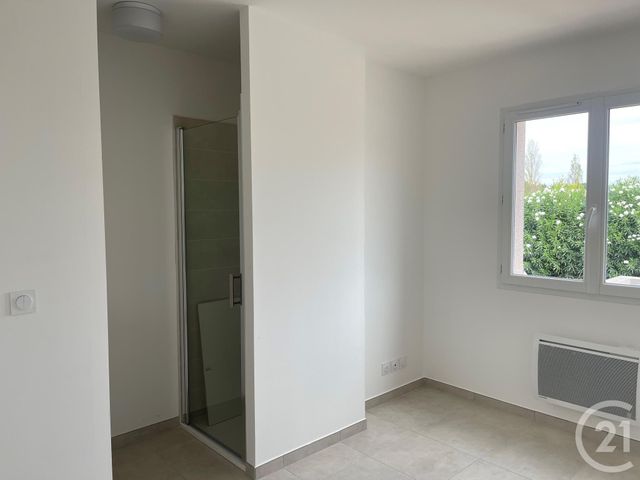 Maison &agrave; louer - 4 pi&egrave;ces - 81,31 m2 - Theza - 66 - LANGUEDOC-ROUSSILLON