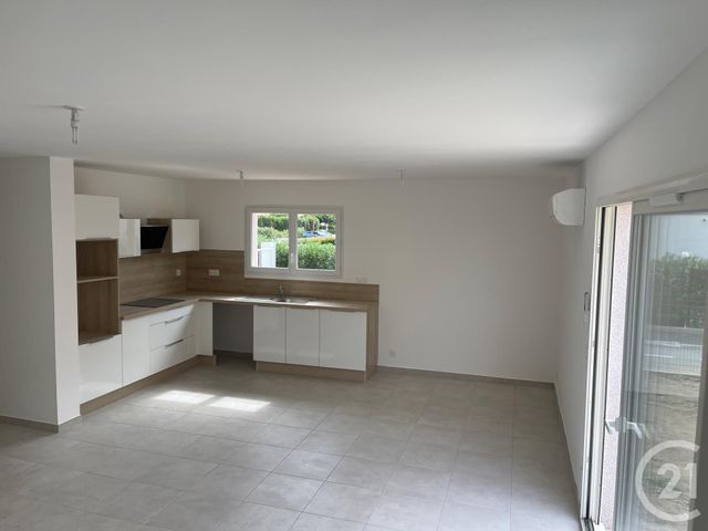 Maison &agrave; louer - 4 pi&egrave;ces - 81,31 m2 - Theza - 66 - LANGUEDOC-ROUSSILLON