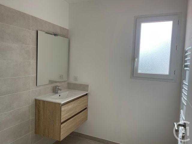 Maison &agrave; louer - 4 pi&egrave;ces - 81,31 m2 - Theza - 66 - LANGUEDOC-ROUSSILLON