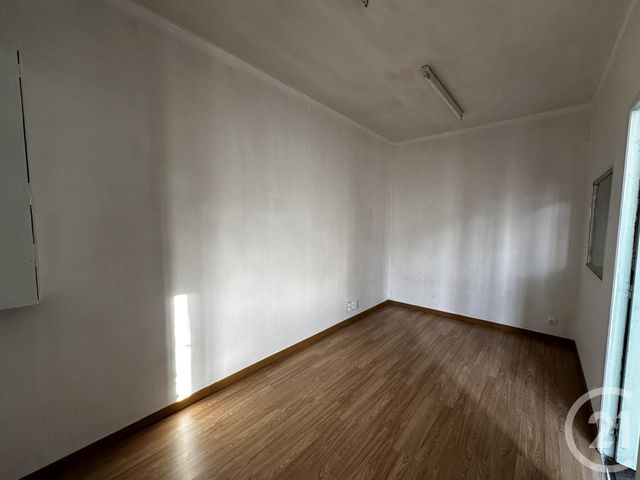 Appartement Atelier d'artiste &agrave; louer - 2 pi&egrave;ces - 90 m2 - Elne - 66 - LANGUEDOC-ROUSSILLON