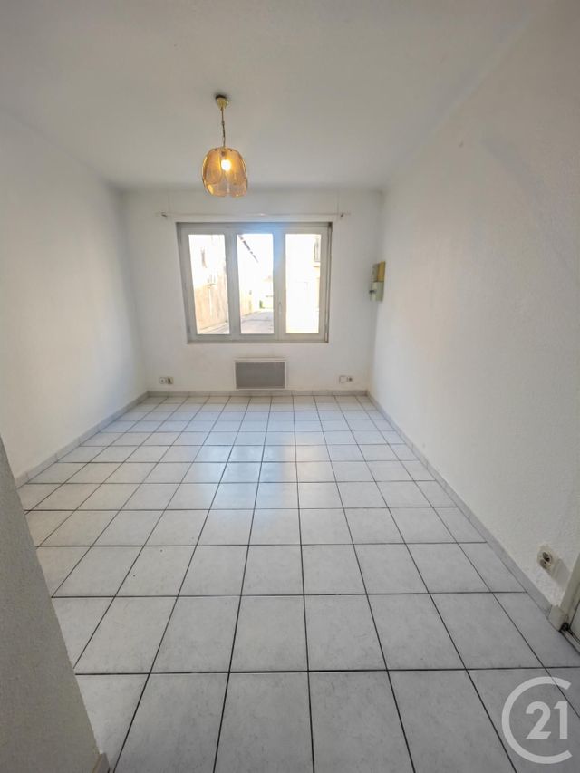 Appartement F2 &agrave; louer - 2 pi&egrave;ces - 27,42 m2 - Elne - 66 - LANGUEDOC-ROUSSILLON