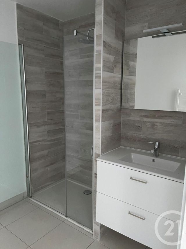 Appartement F3 &agrave; louer - 3 pi&egrave;ces - 72,46 m2 - St Cyprien - 66 - LANGUEDOC-ROUSSILLON