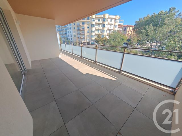 Appartement F3 &agrave; louer - 3 pi&egrave;ces - 67,15 m2 - Perpignan - 66 - LANGUEDOC-ROUSSILLON