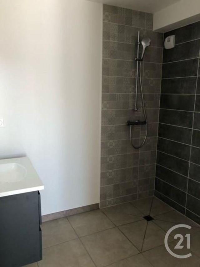 Appartement F3 &agrave; louer - 3 pi&egrave;ces - 61,40 m2 - Argeles Sur Mer - 66 - LANGUEDOC-ROUSSILLON