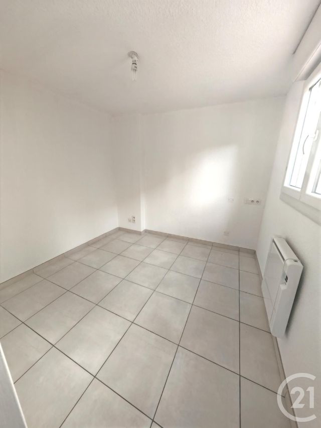 Maison &agrave; louer - 3 pi&egrave;ces - 63,70 m2 - Argeles Sur Mer - 66 - LANGUEDOC-ROUSSILLON