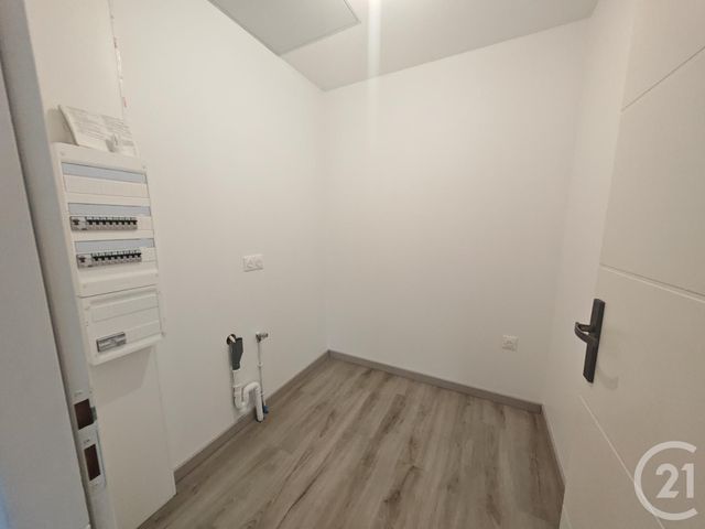 Appartement F3 &agrave; louer - 3 pi&egrave;ces - 75 m2 - Montesquieu Des Alberes - 66 - LANGUEDOC-ROUSSILLON