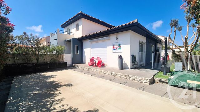 Maison à vendre - 4 pièces - 140 m2 - Cabestany - 66 - LANGUEDOC-ROUSSILLON