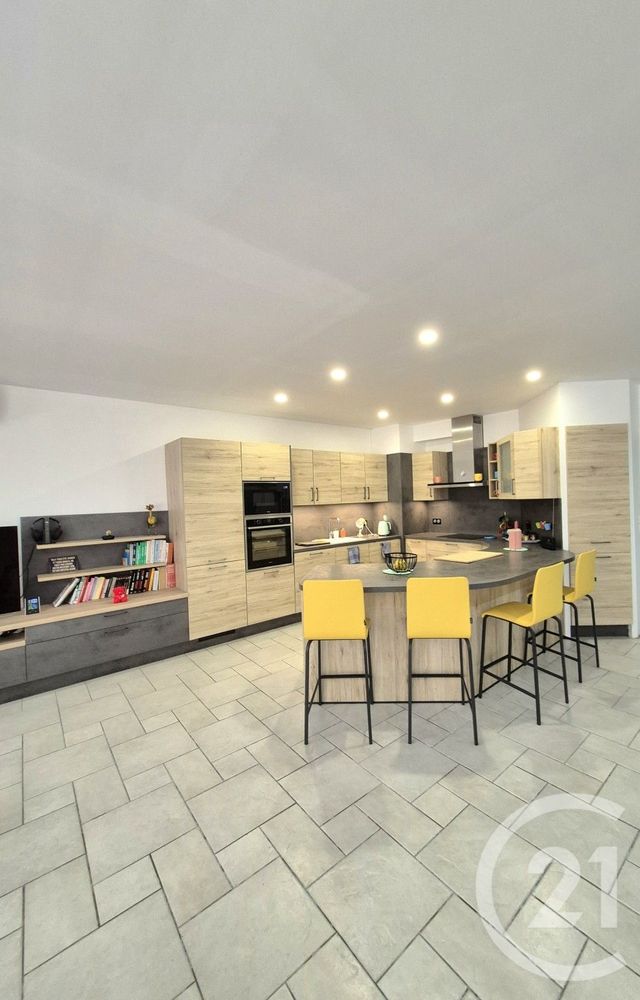 Appartement F4 à vendre - 4 pièces - 125 m2 - Canet En Roussillon - 66 - LANGUEDOC-ROUSSILLON